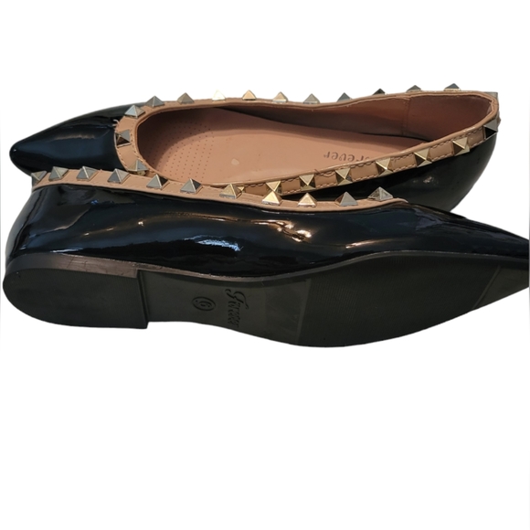Forever Womens Poited Flat Black Shoes Size 6.5 - Picture 6 of 6